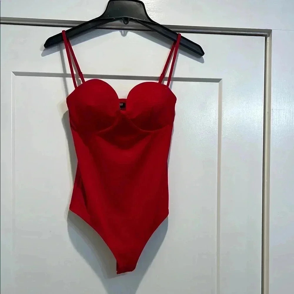 Express Body Contour red body suit sizee XS. In perfect condition! - Picture 5 of 13